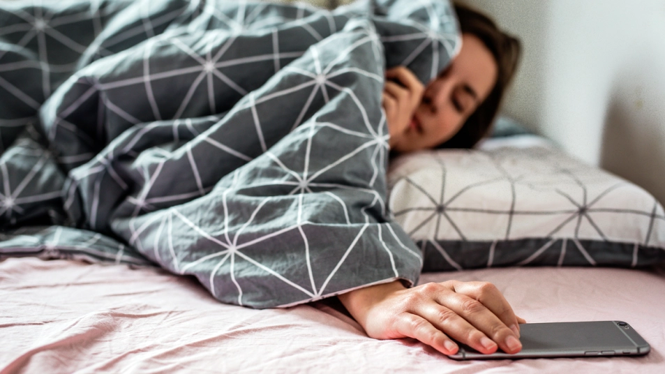 به جای چک کردن موبایل مدیتیشن انجام دهید